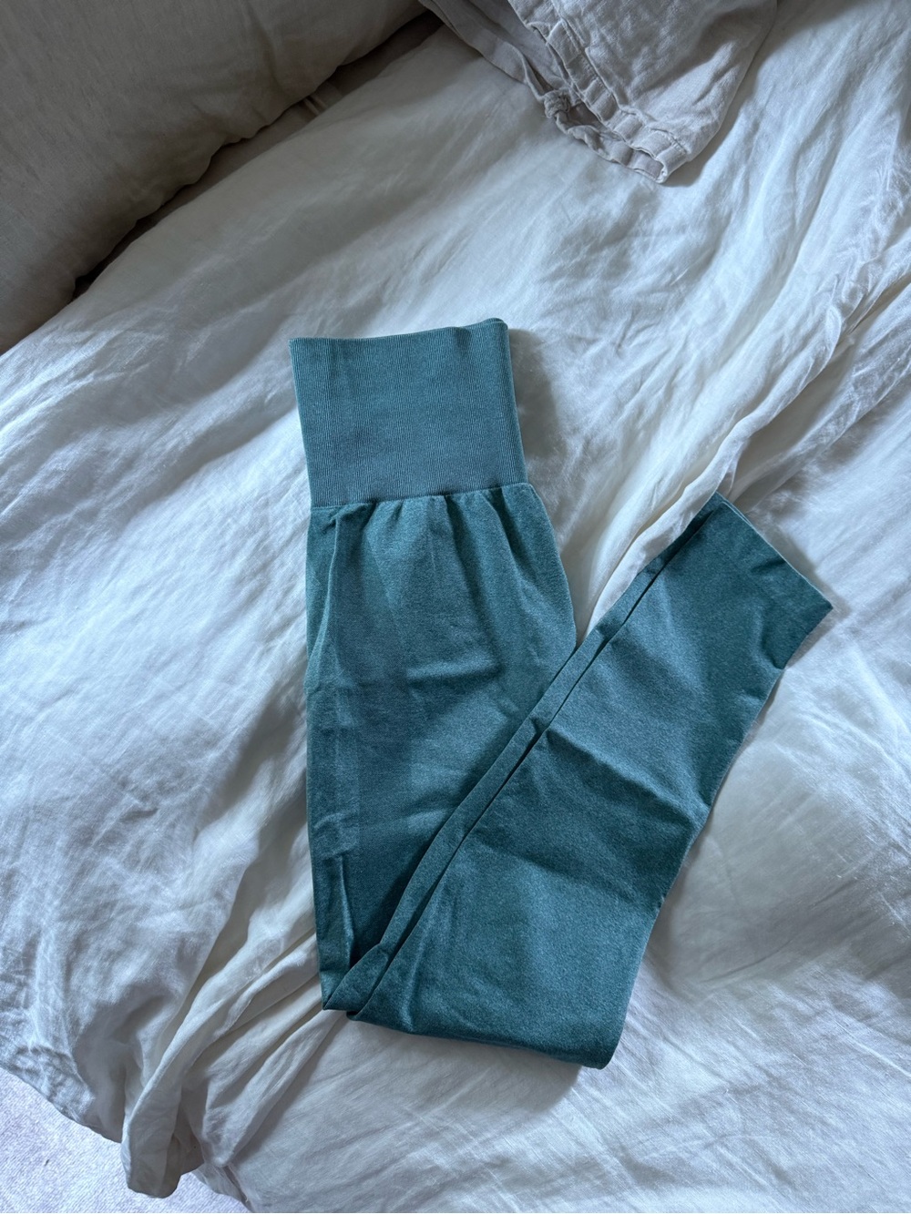 NVGTN High-Waist Leggings in Teal Green